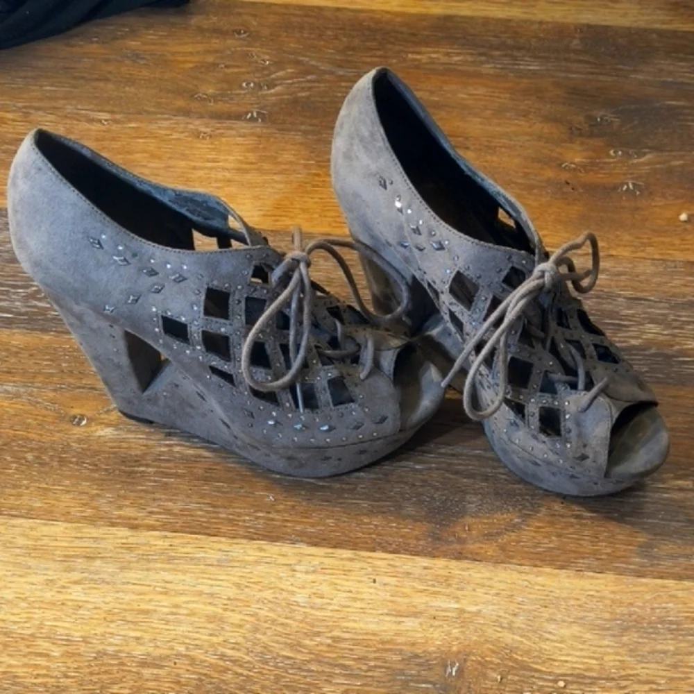 Gianni Bini Charcoal Lace Up Wedges